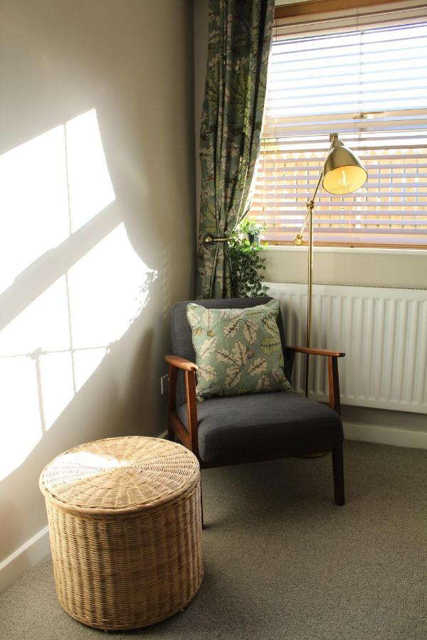 No4 Chapel Row Bed & Breakfast Бейкуел Екстериор снимка