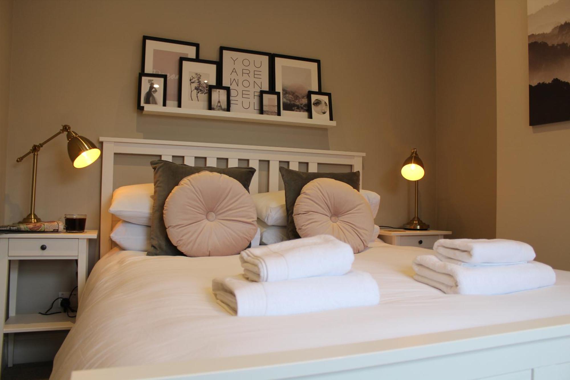 No4 Chapel Row Bed & Breakfast Бейкуел Екстериор снимка