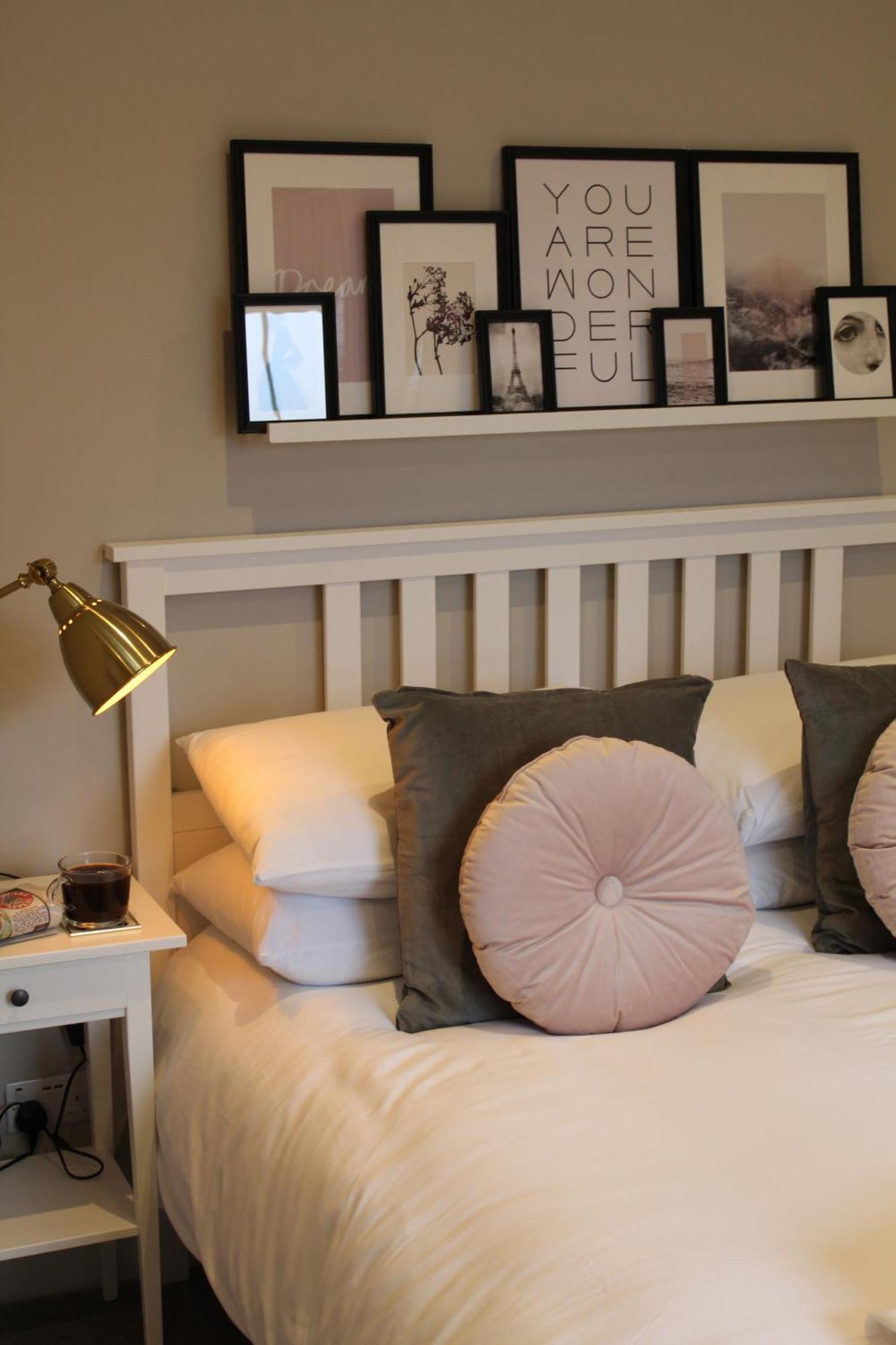 No4 Chapel Row Bed & Breakfast Бейкуел Екстериор снимка
